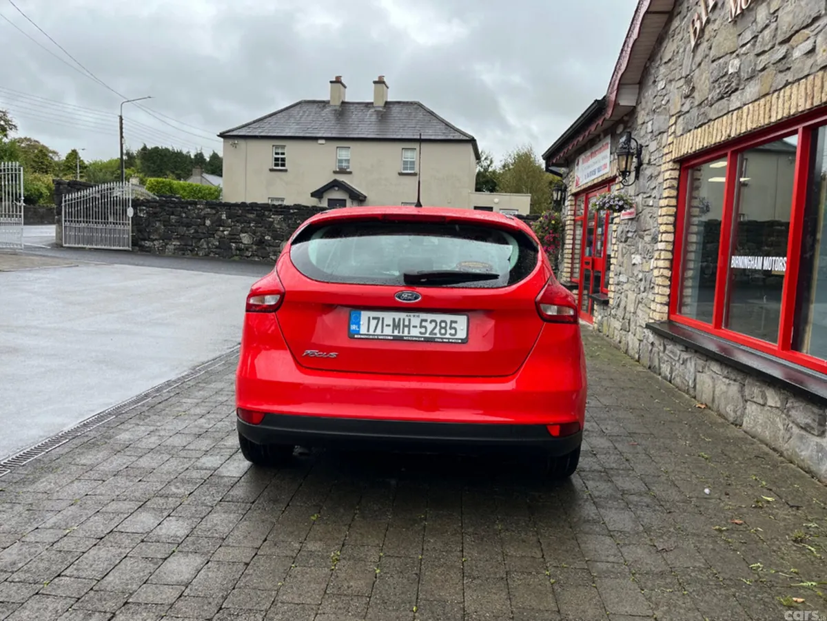 Ford Focus Hatchback, Diesel, 2017, Red