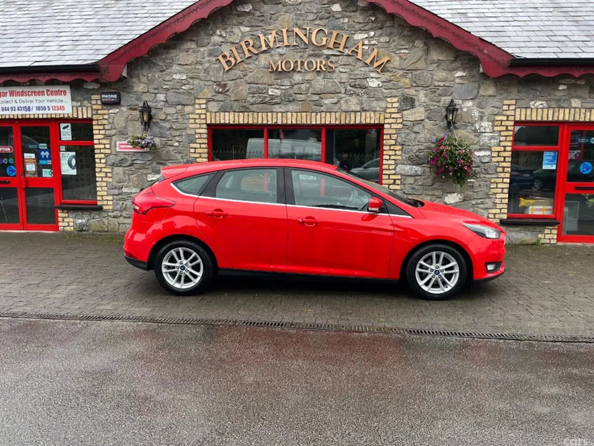 Ford Focus Hatchback, Diesel, 2017, Red