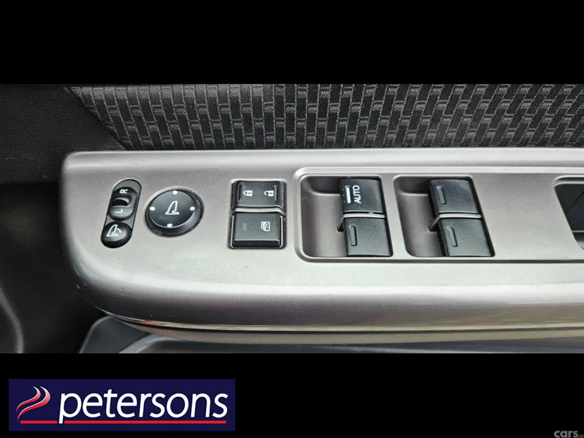 Honda Stepwagon MPV, Petrol Hybrid, 2017, Grey