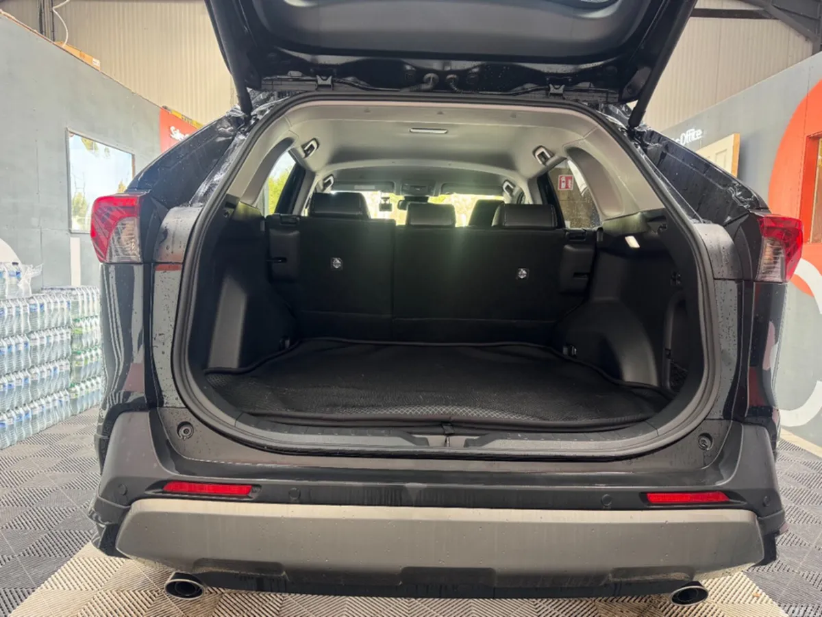 Toyota RAV4 SUV, Petrol Hybrid, 2024, Black
