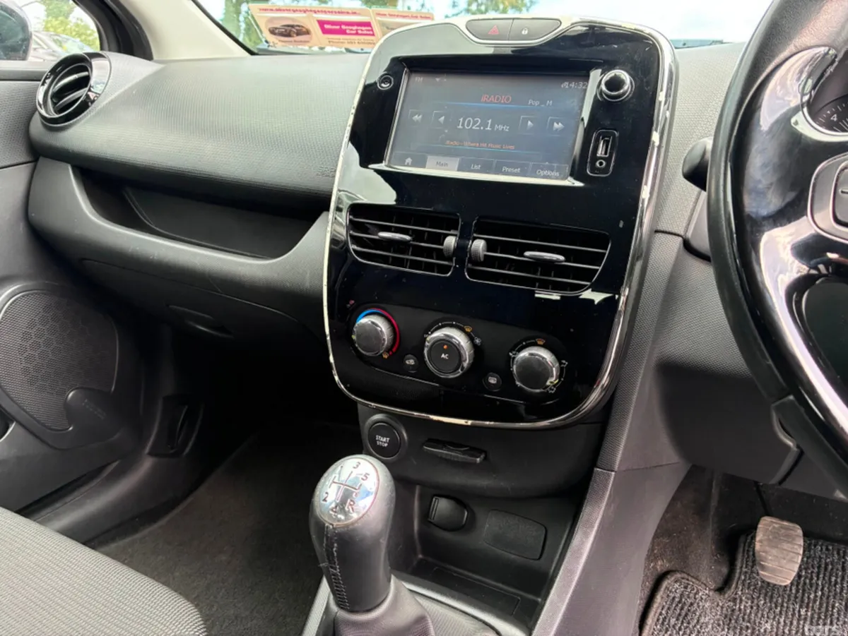 Renault Clio Hatchback, Petrol, 2015, Black