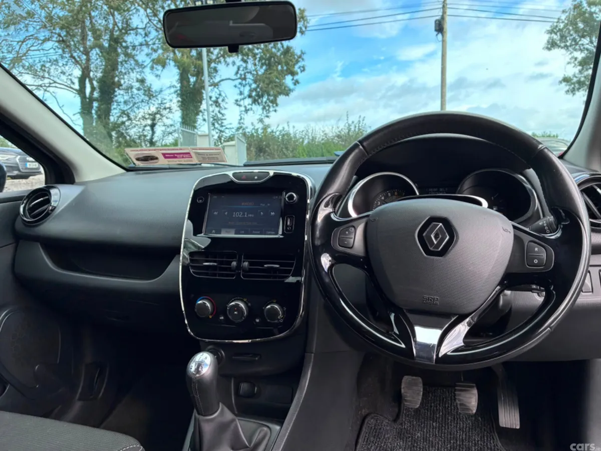 Renault Clio Hatchback, Petrol, 2015, Black