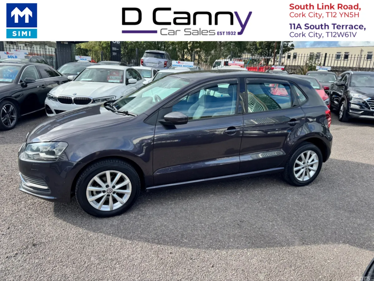Volkswagen Polo Hatchback, Petrol, 2015, Grey
