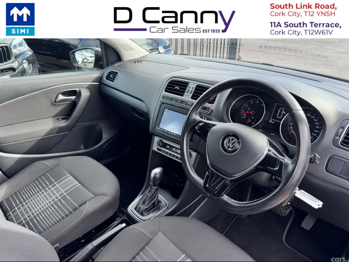 Volkswagen Polo Hatchback, Petrol, 2015, Grey