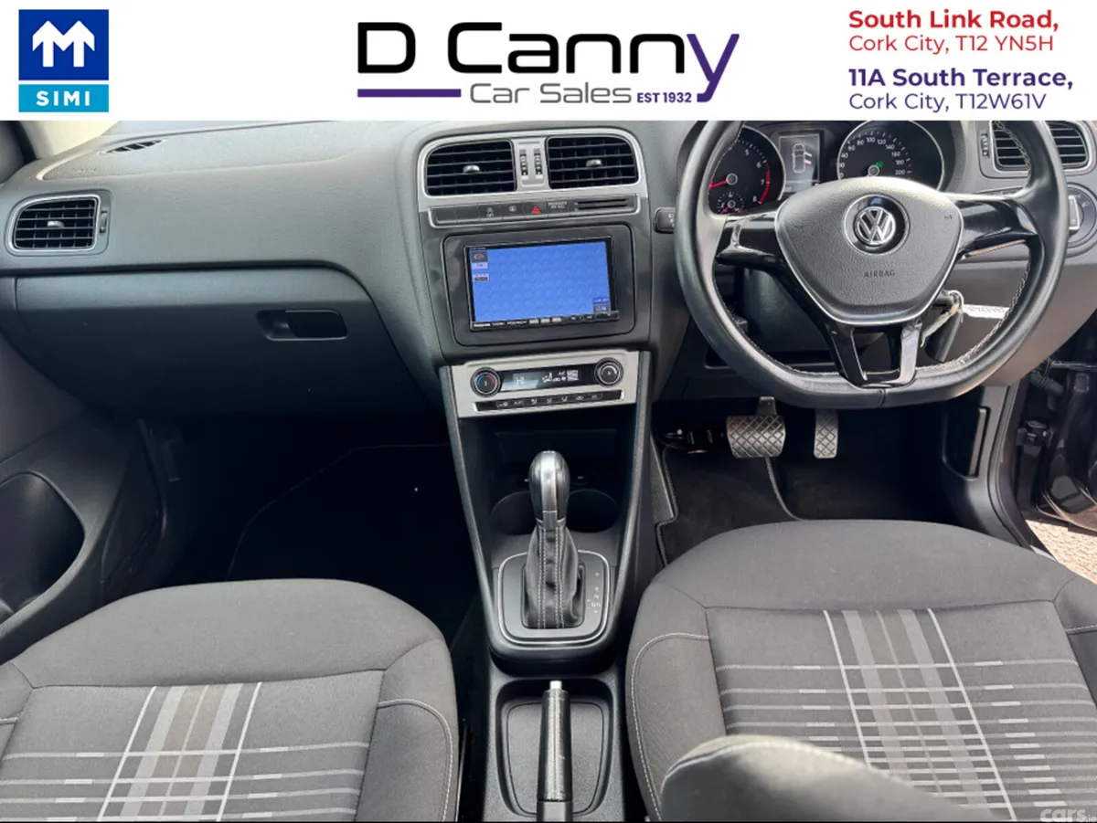 Volkswagen Polo Hatchback, Petrol, 2015, Grey