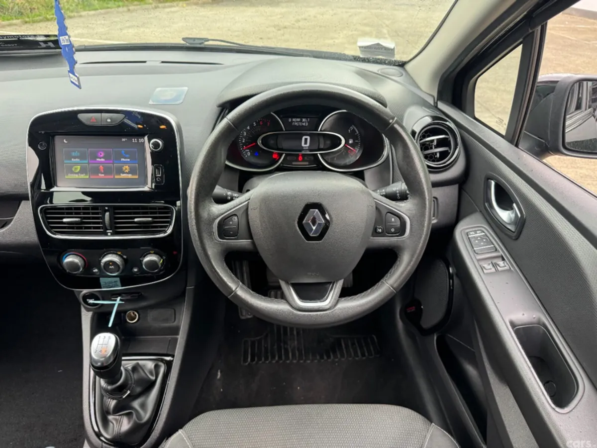 Renault Clio Hatchback, Petrol, 2018, Black