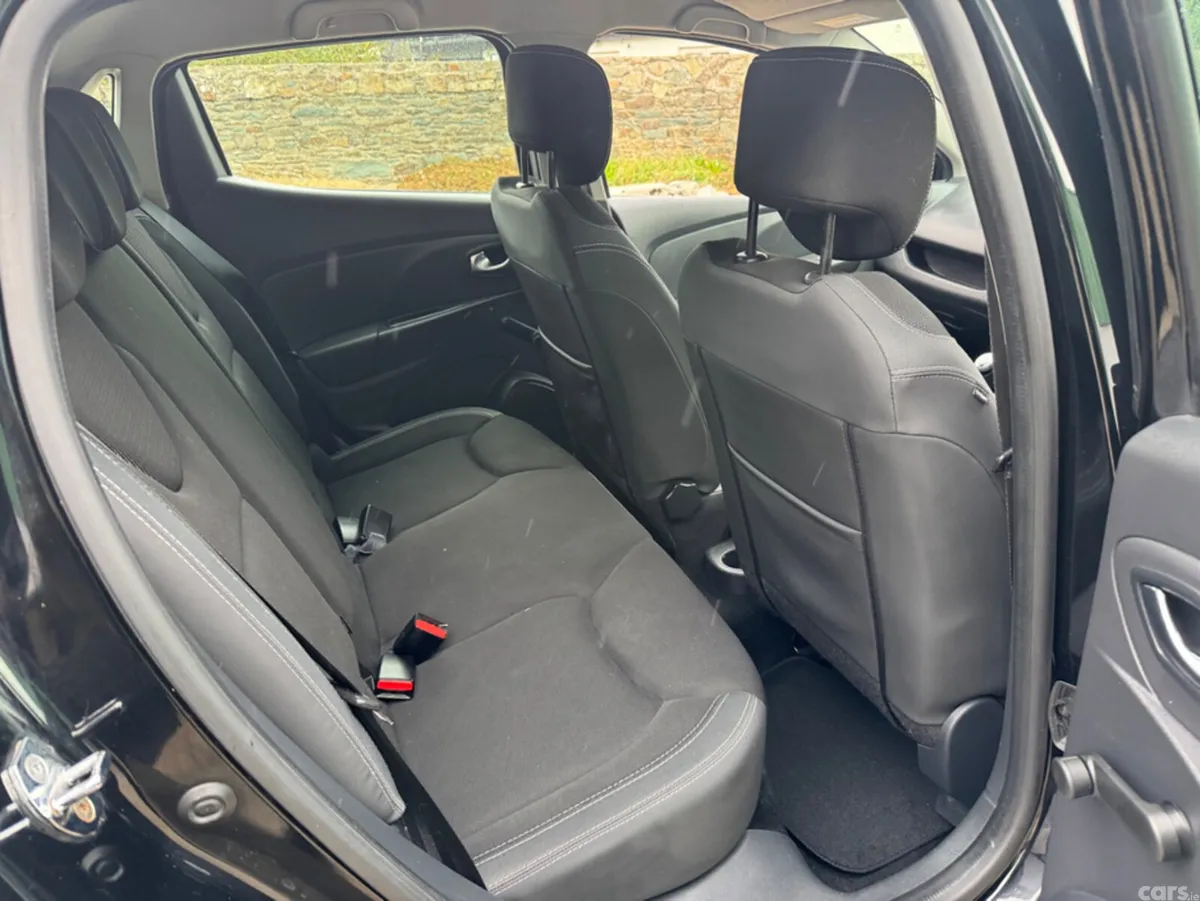 Renault Clio Hatchback, Petrol, 2018, Black