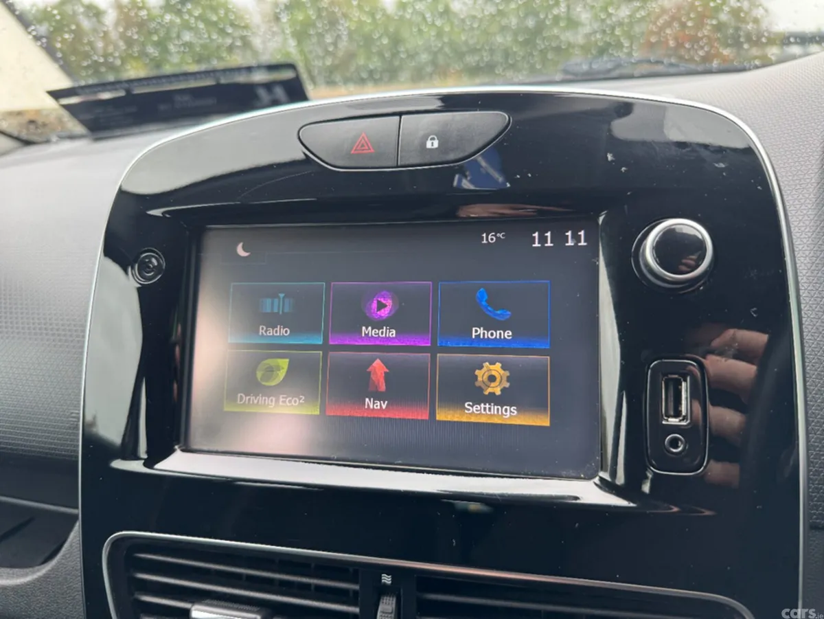 Renault Clio Hatchback, Petrol, 2018, Black