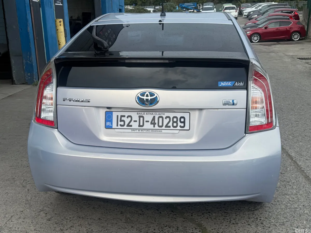 Toyota Prius Hatchback, Petrol Hybrid, 2015, Silver