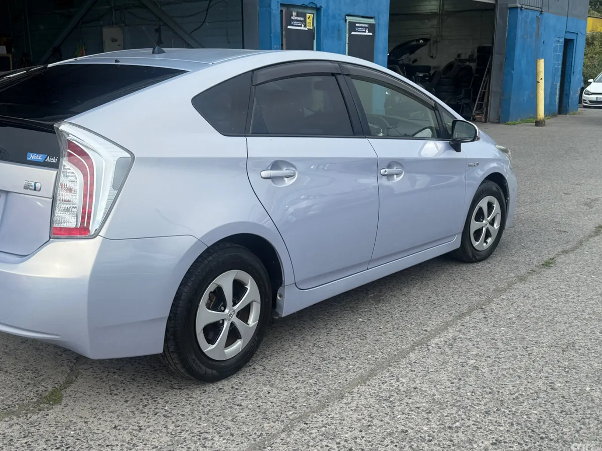 Toyota Prius Hatchback, Petrol Hybrid, 2015, Silver