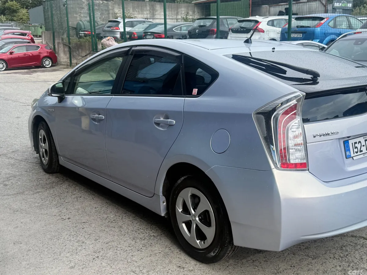 Toyota Prius Hatchback, Petrol Hybrid, 2015, Silver
