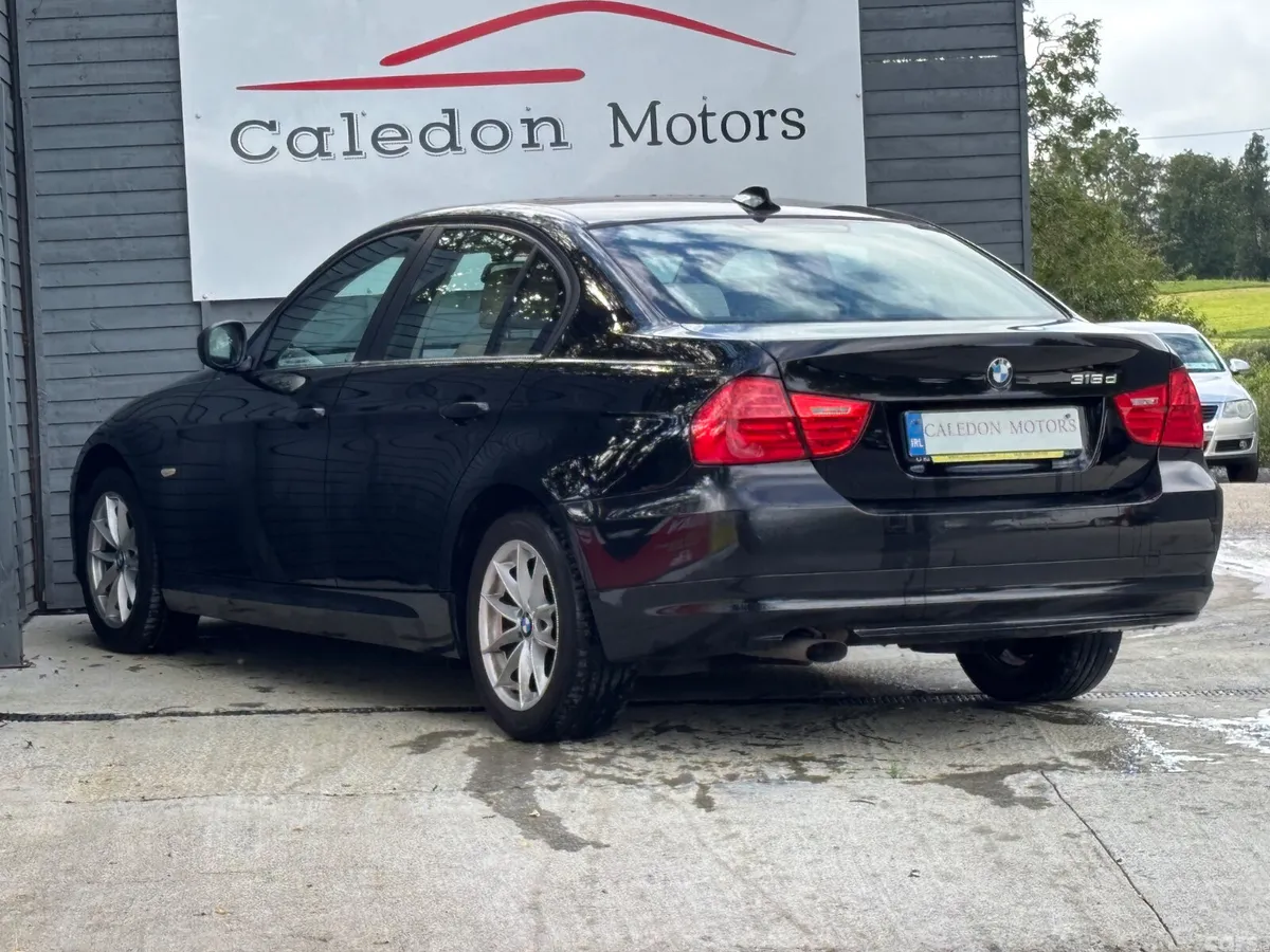 BMW 3-Series Saloon, Diesel, 2011, Black