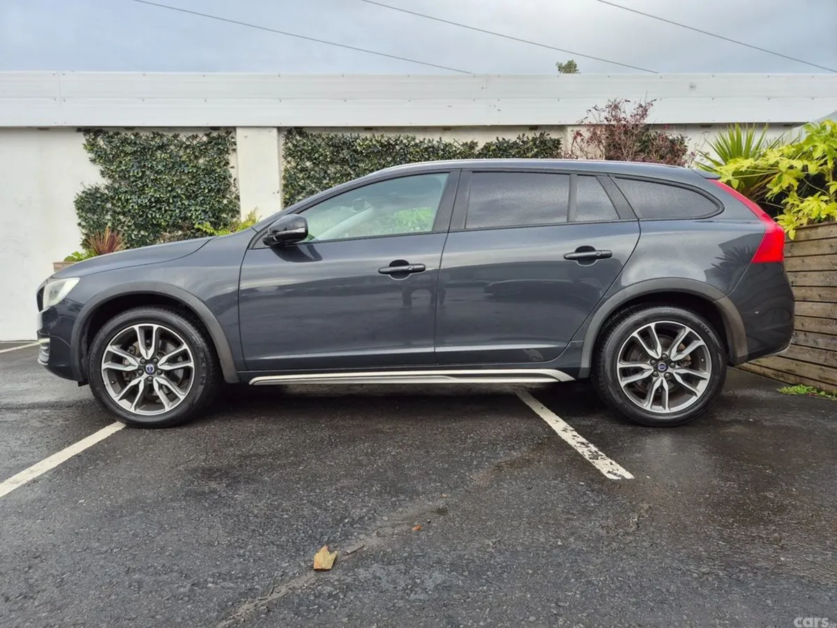 Volvo V60 Estate, Diesel, 2017, Grey
