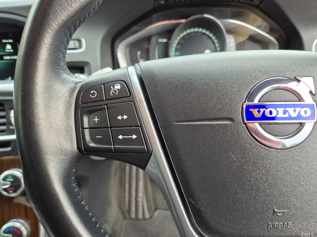Volvo V60 Estate, Diesel, 2017, Grey