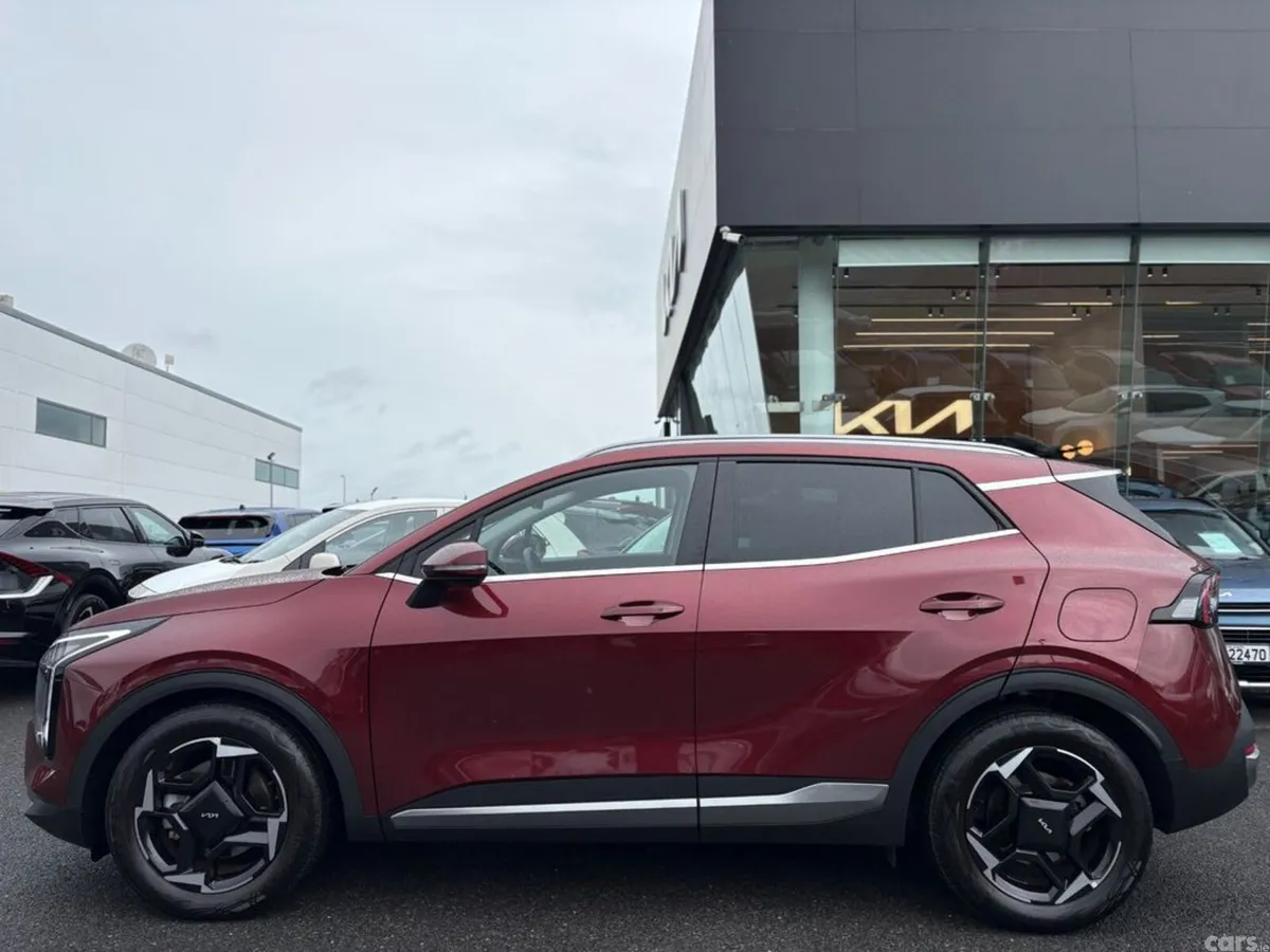 Kia Sportage SUV, Diesel Hybrid, 2026, Red