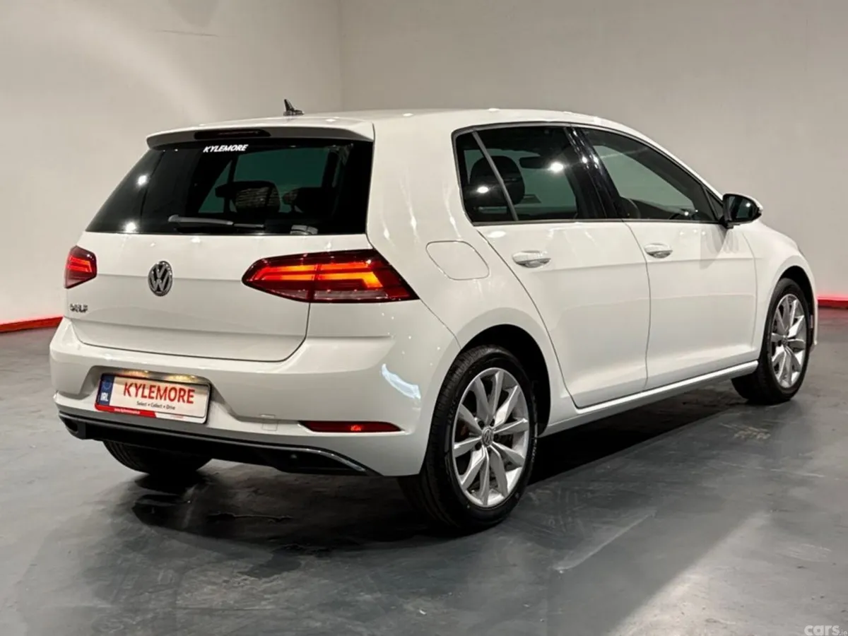 Volkswagen Golf Hatchback, Petrol, 2019, White