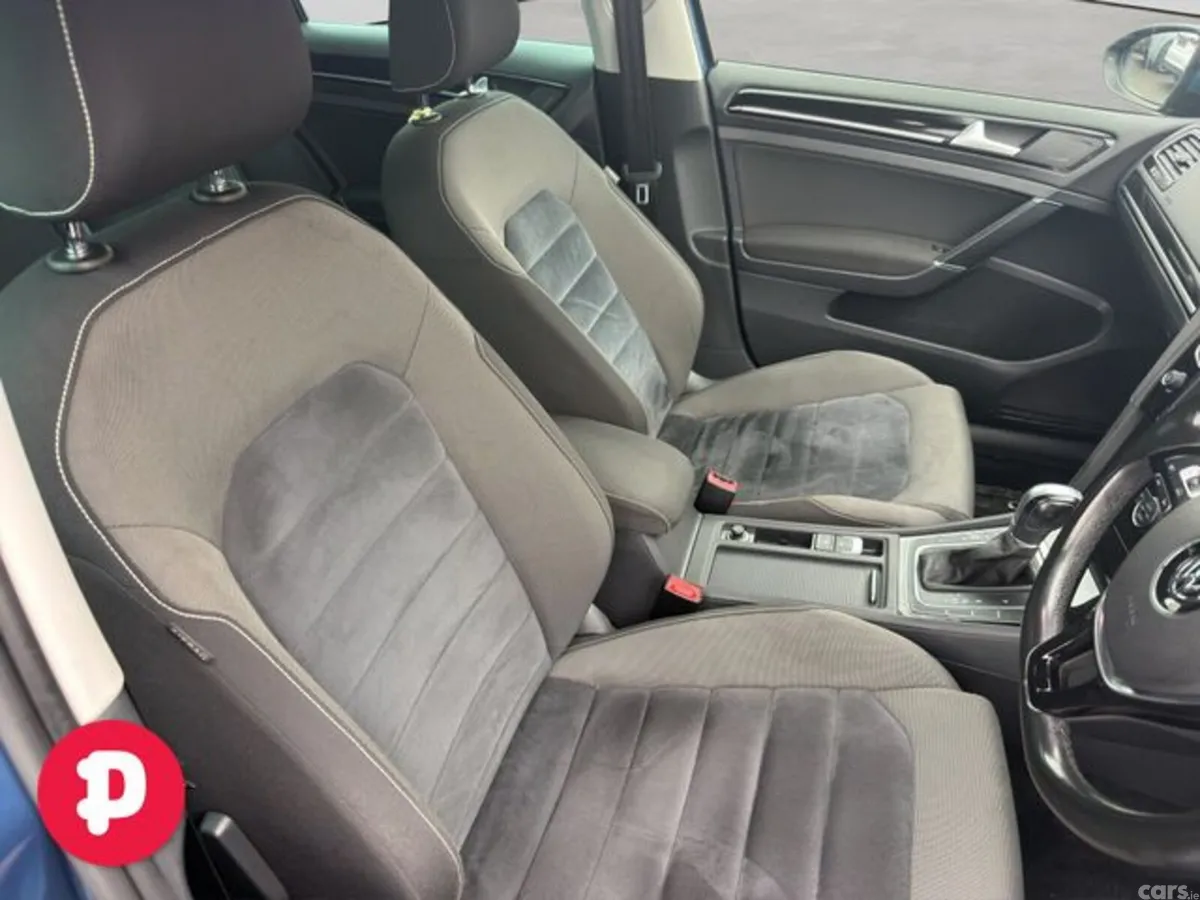Volkswagen Golf Hatchback, Petrol, 2017, Blue