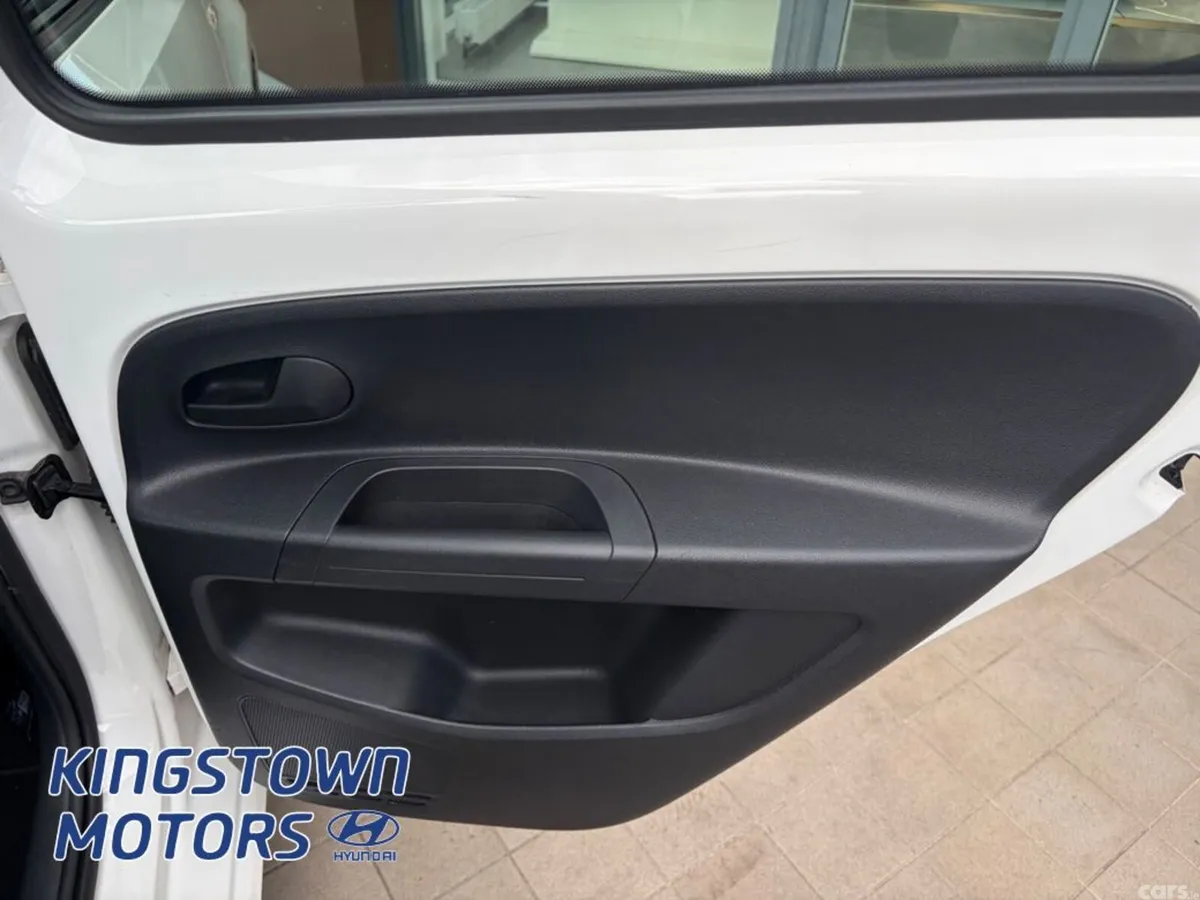 Volkswagen up! Hatchback, Petrol, 2017, White