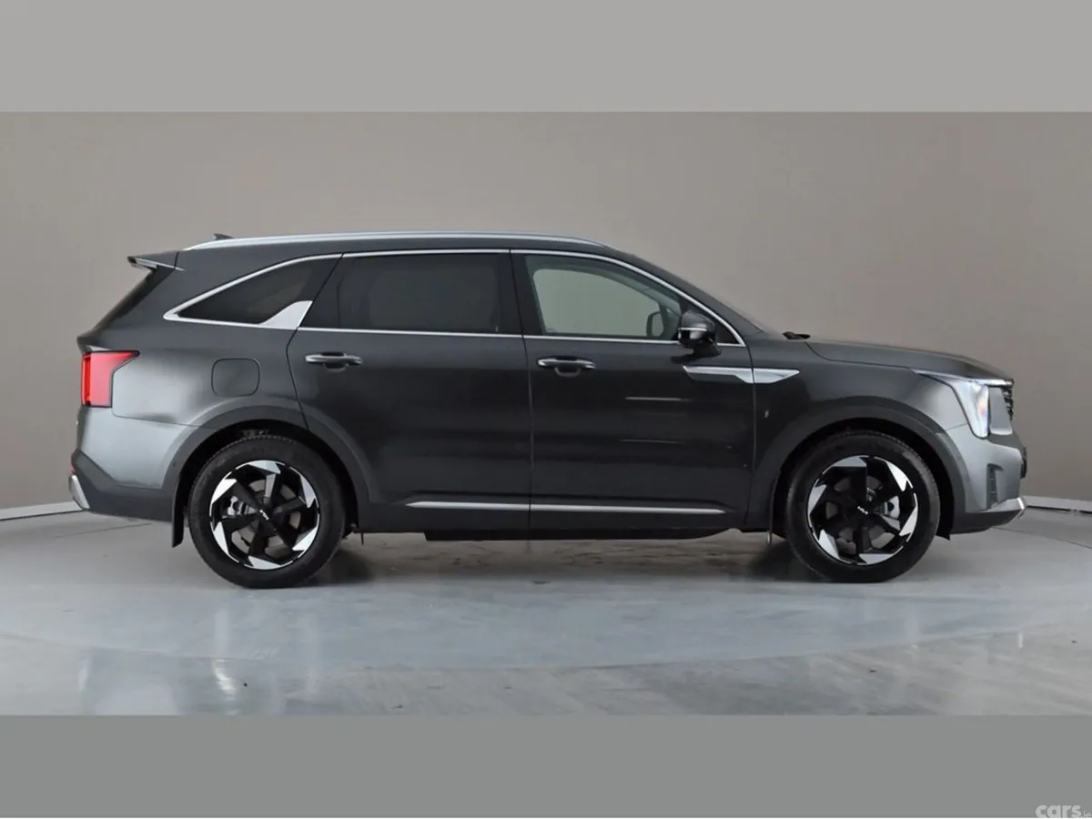 Kia Sorento SUV, Petrol Hybrid, 2026, Grey