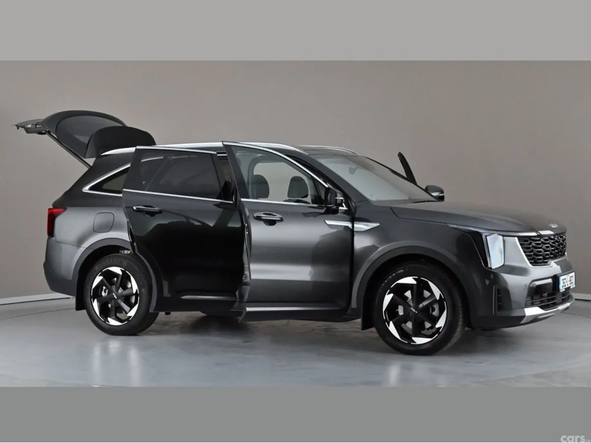 Kia Sorento SUV, Petrol Hybrid, 2026, Grey