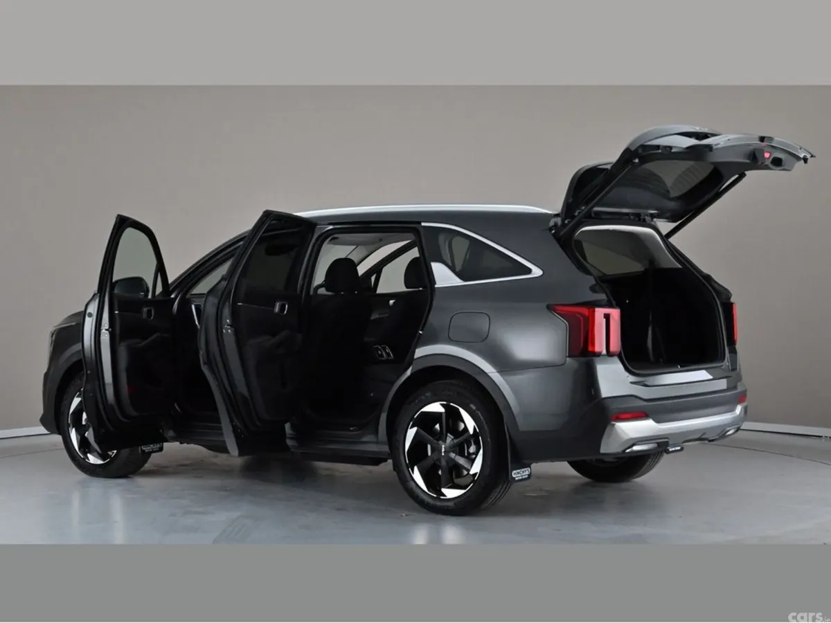 Kia Sorento SUV, Petrol Hybrid, 2026, Grey