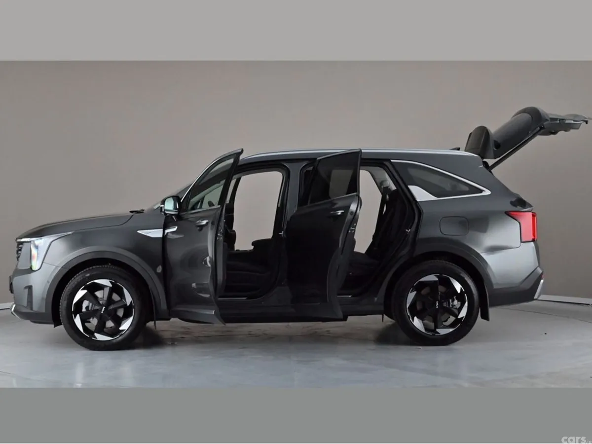 Kia Sorento SUV, Petrol Hybrid, 2026, Grey