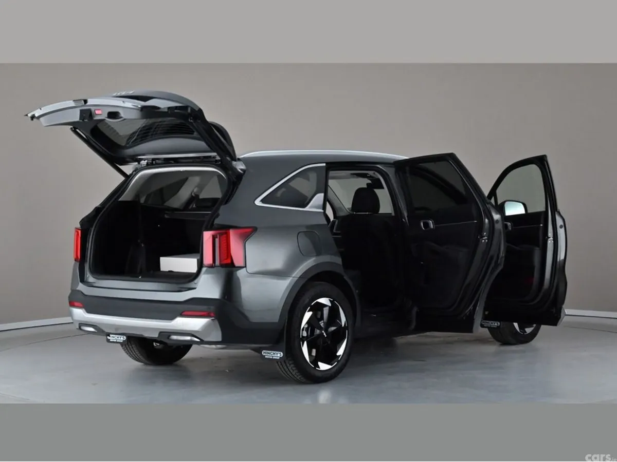 Kia Sorento SUV, Petrol Hybrid, 2026, Grey