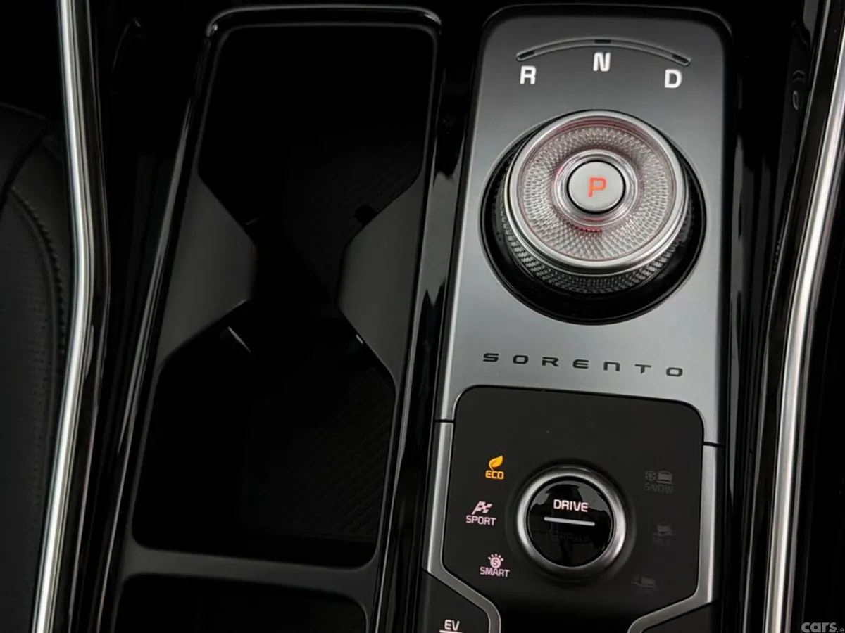 Kia Sorento SUV, Petrol Hybrid, 2026, Grey