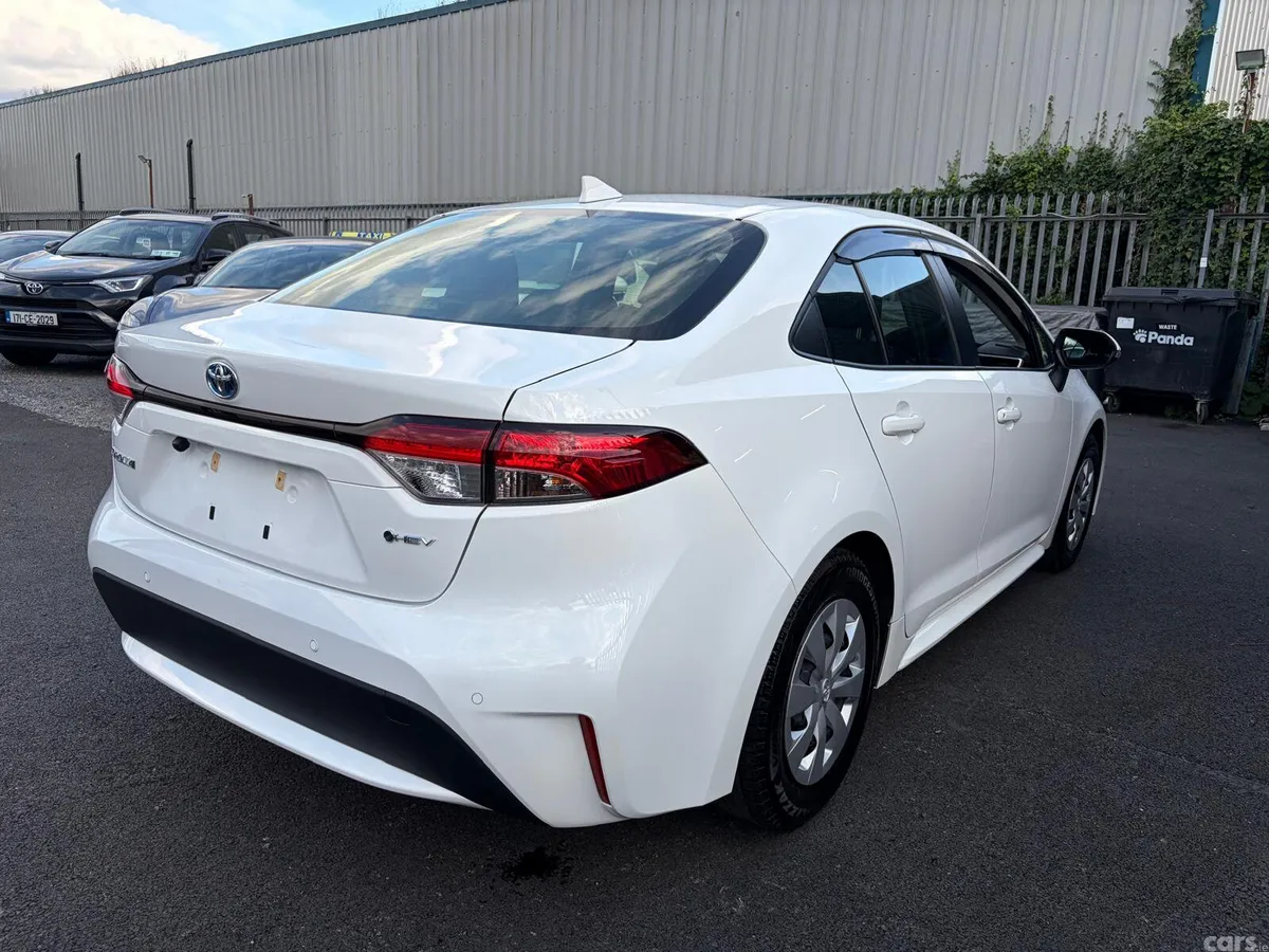 Toyota Corolla Saloon, Petrol Hybrid, 2024, White