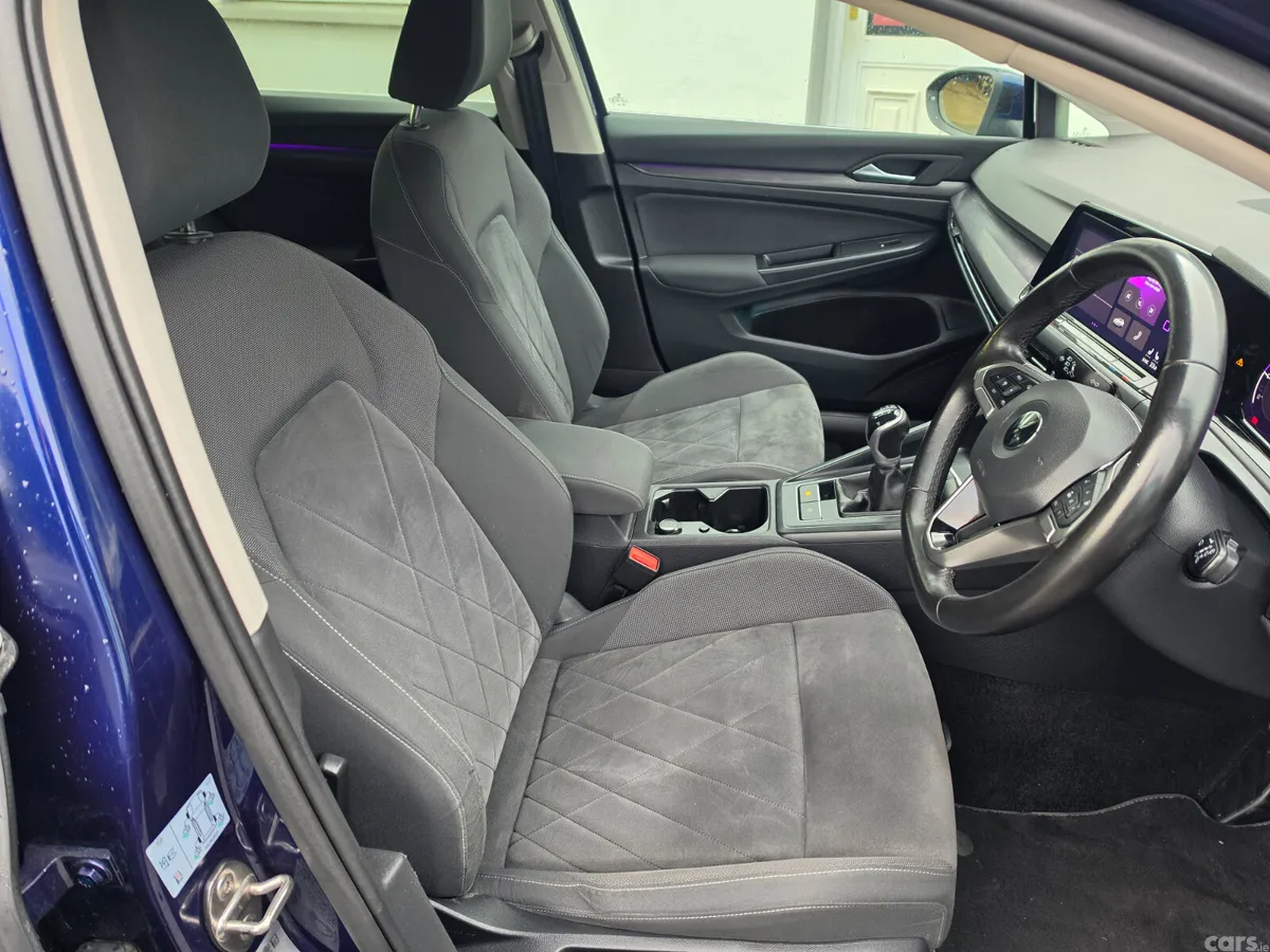 Volkswagen Golf Hatchback, Diesel, 2021, Blue