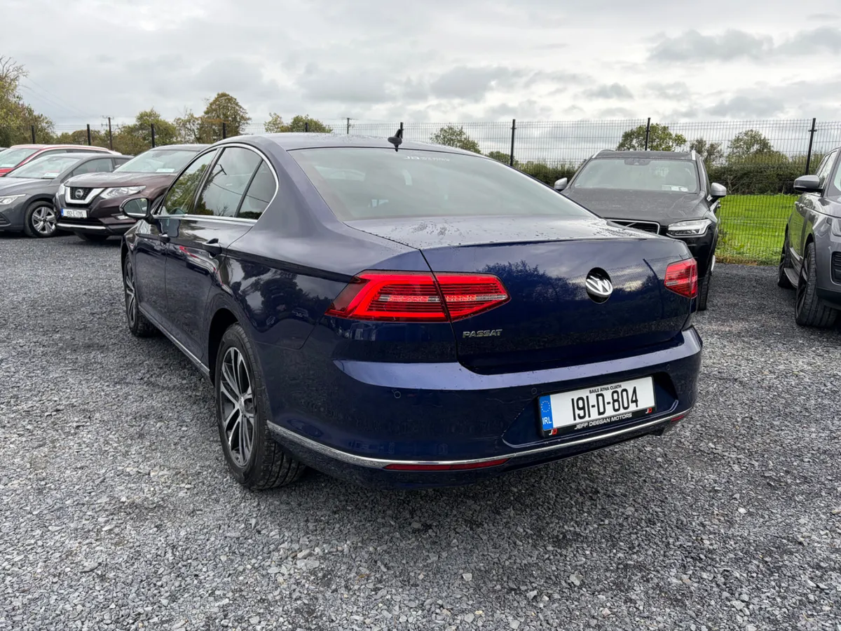 Volkswagen Passat Saloon, Diesel, 2019, Blue