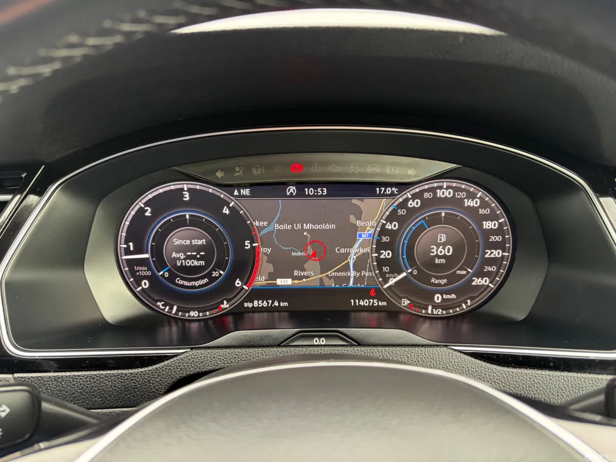 Volkswagen Passat Saloon, Diesel, 2019, Blue