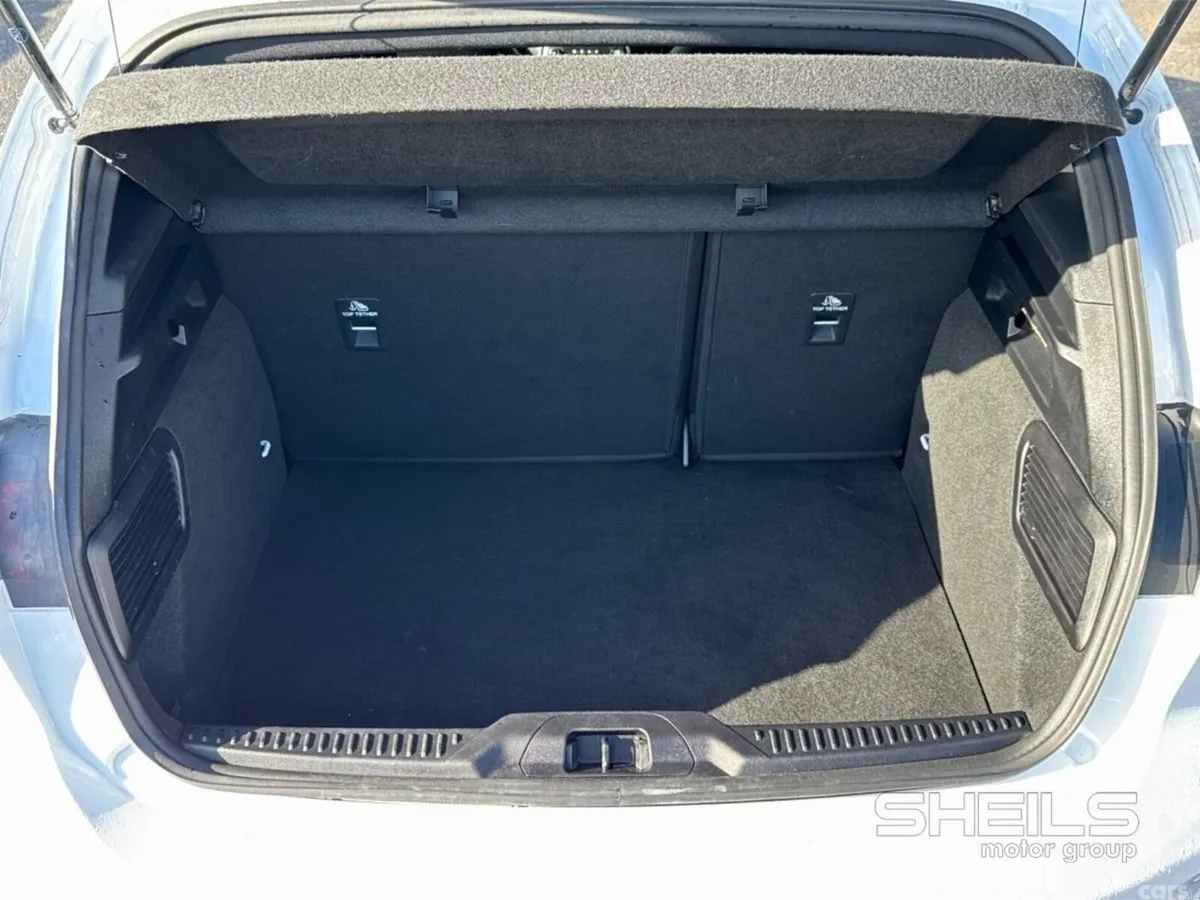Ford Focus Hatchback, Diesel, 2024, White