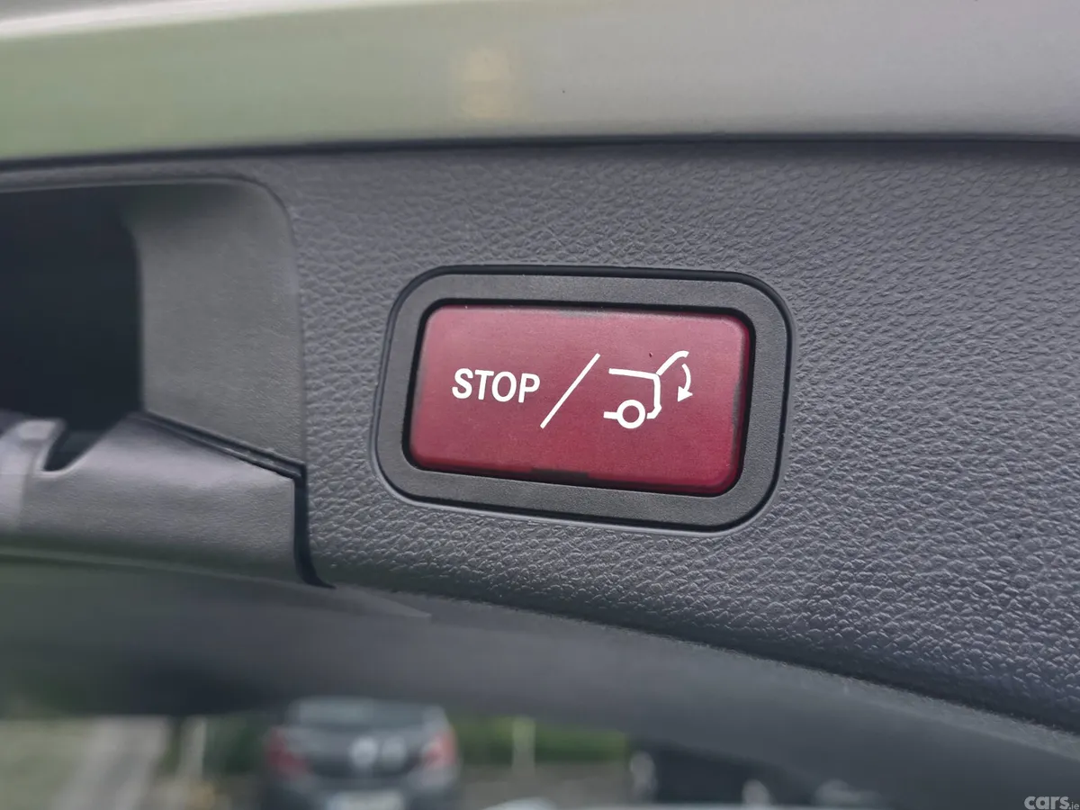 Mercedes-Benz C-Class Estate, Petrol Plug-in Hybrid, 2016, Silver