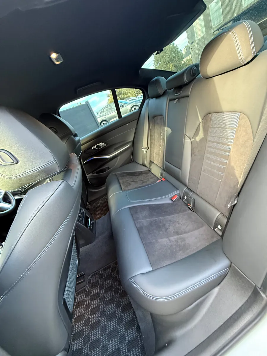 BMW 3-Series Saloon, Diesel, 2019, White