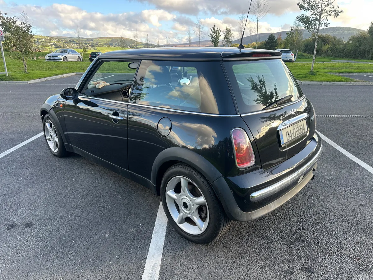Mini Cooper Hatchback, Petrol, 2004, Black