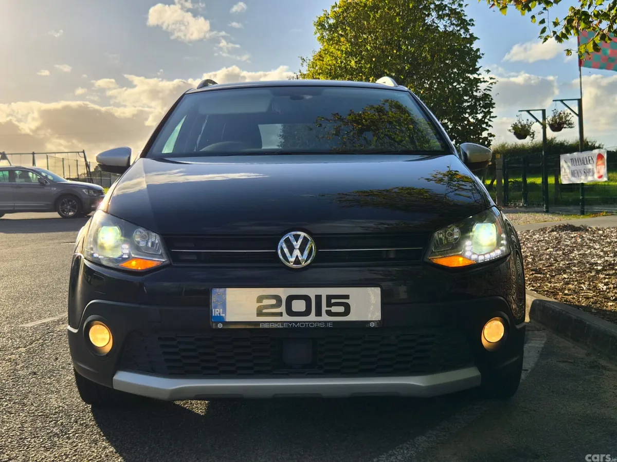 Volkswagen Polo Hatchback, Petrol, 2015, Black