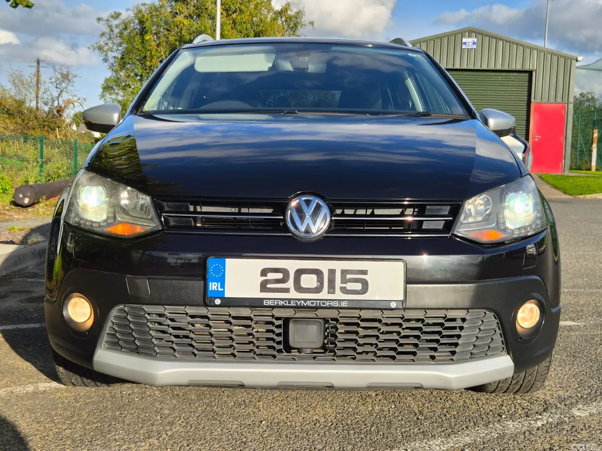 Volkswagen Polo Hatchback, Petrol, 2015, Black