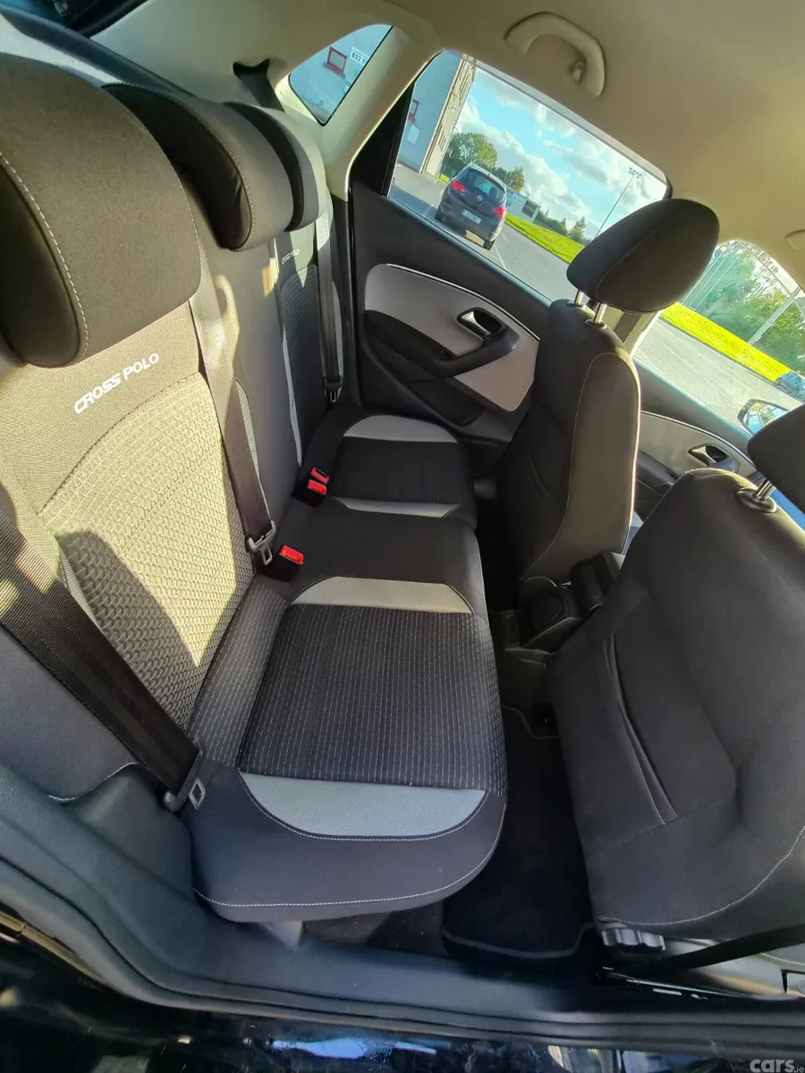 Volkswagen Polo Hatchback, Petrol, 2015, Black