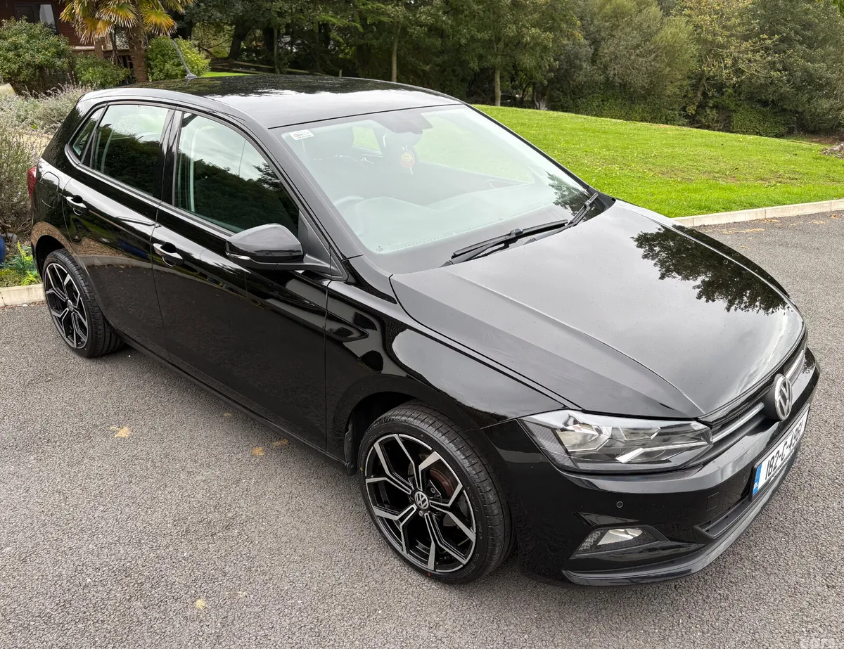Volkswagen Polo Hatchback, Petrol, 2018, Black