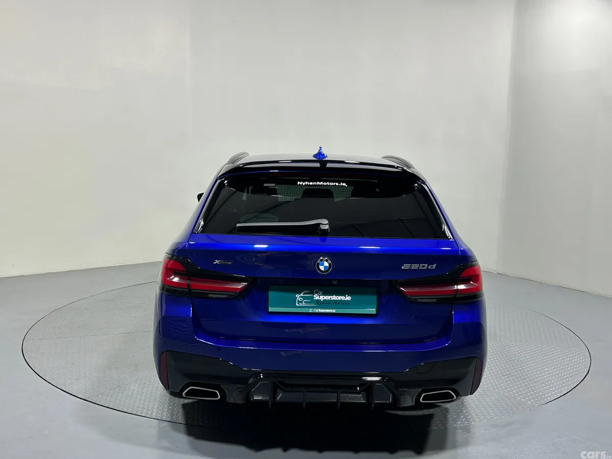 BMW 5-Series Estate, Diesel, 2021, Blue