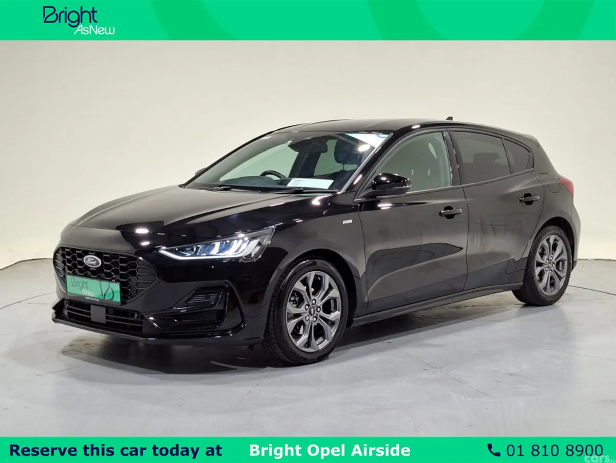 Ford Focus Hatchback, Petrol, 2024, Black