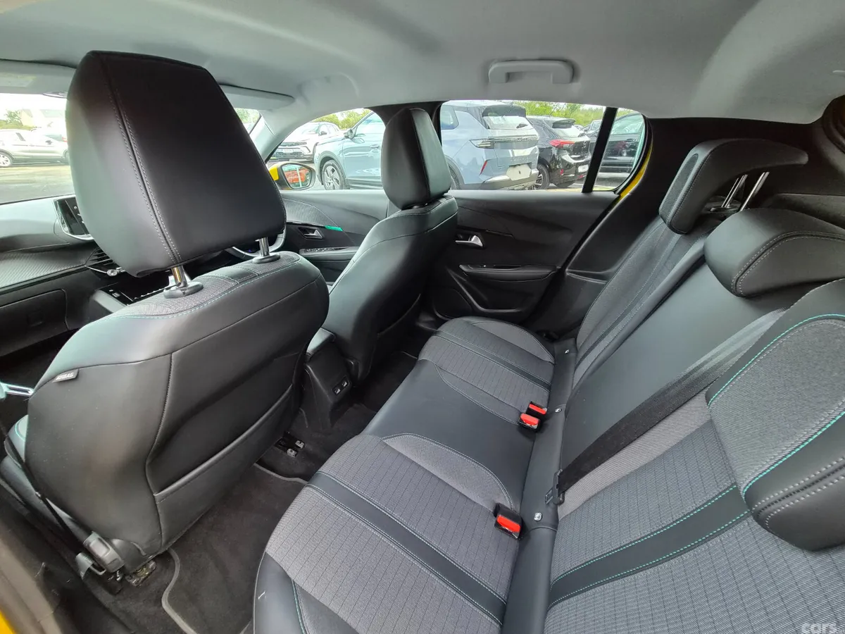 Peugeot 208 Hatchback, Petrol, 2021, Yellow
