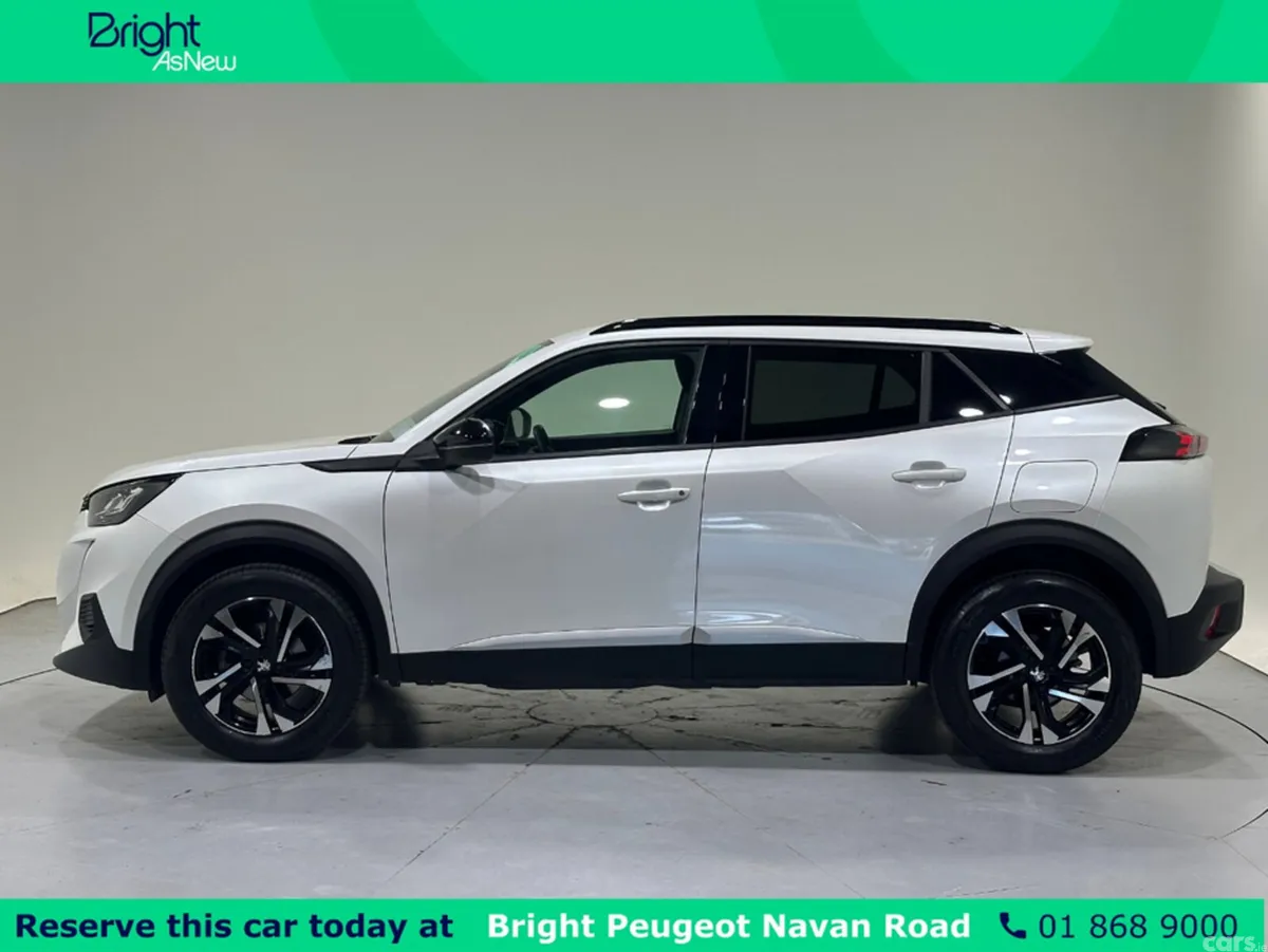 Peugeot 2008 MPV, Petrol, 2023, White