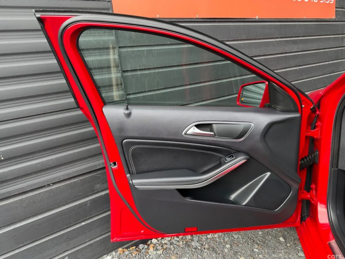 Mercedes-Benz A-Class Hatchback, Petrol, 2014, Red