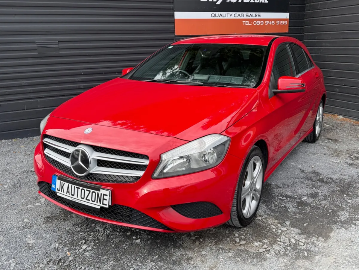 Mercedes-Benz A-Class Hatchback, Petrol, 2014, Red