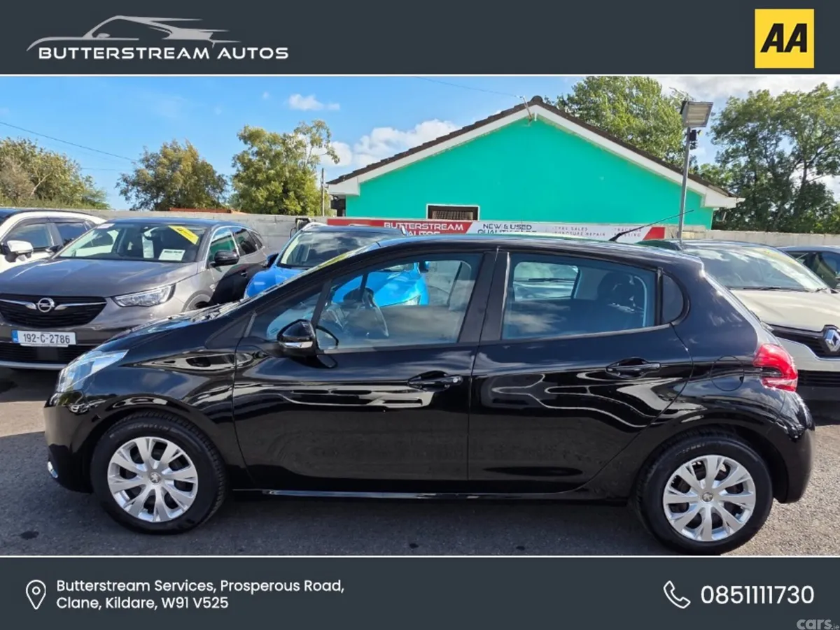 Peugeot 208 Hatchback, Petrol, 2016, Black