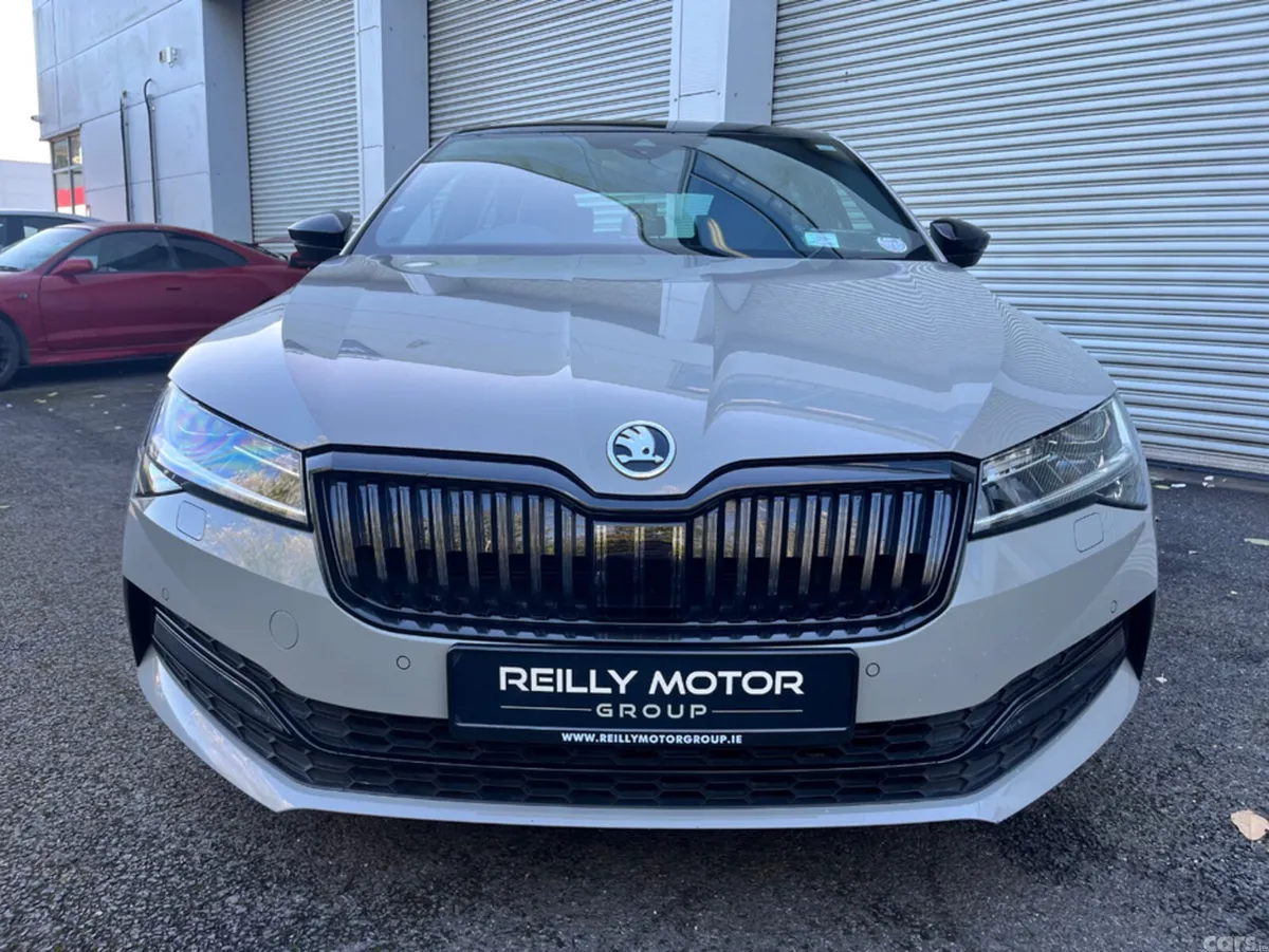 Skoda Superb Hatchback, Diesel, 2021, Grey