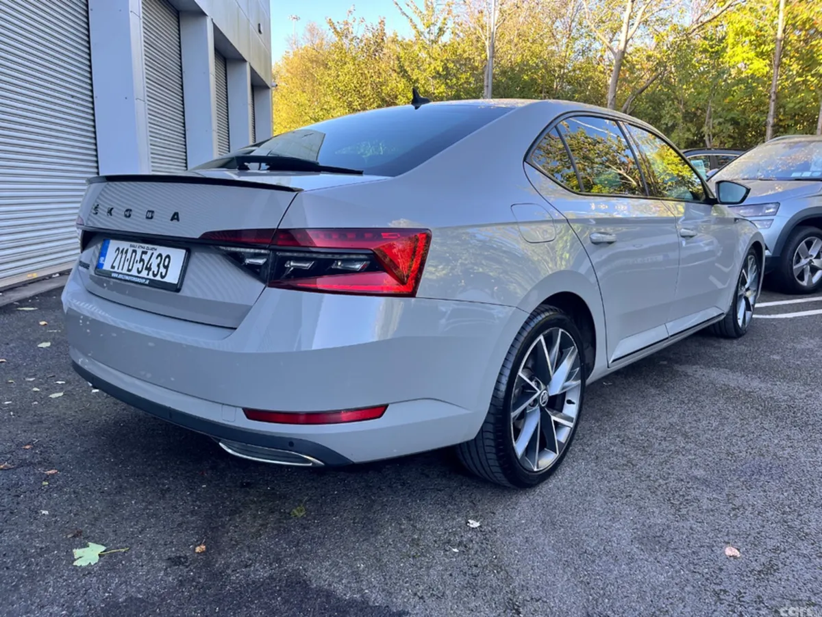 Skoda Superb Hatchback, Diesel, 2021, Grey