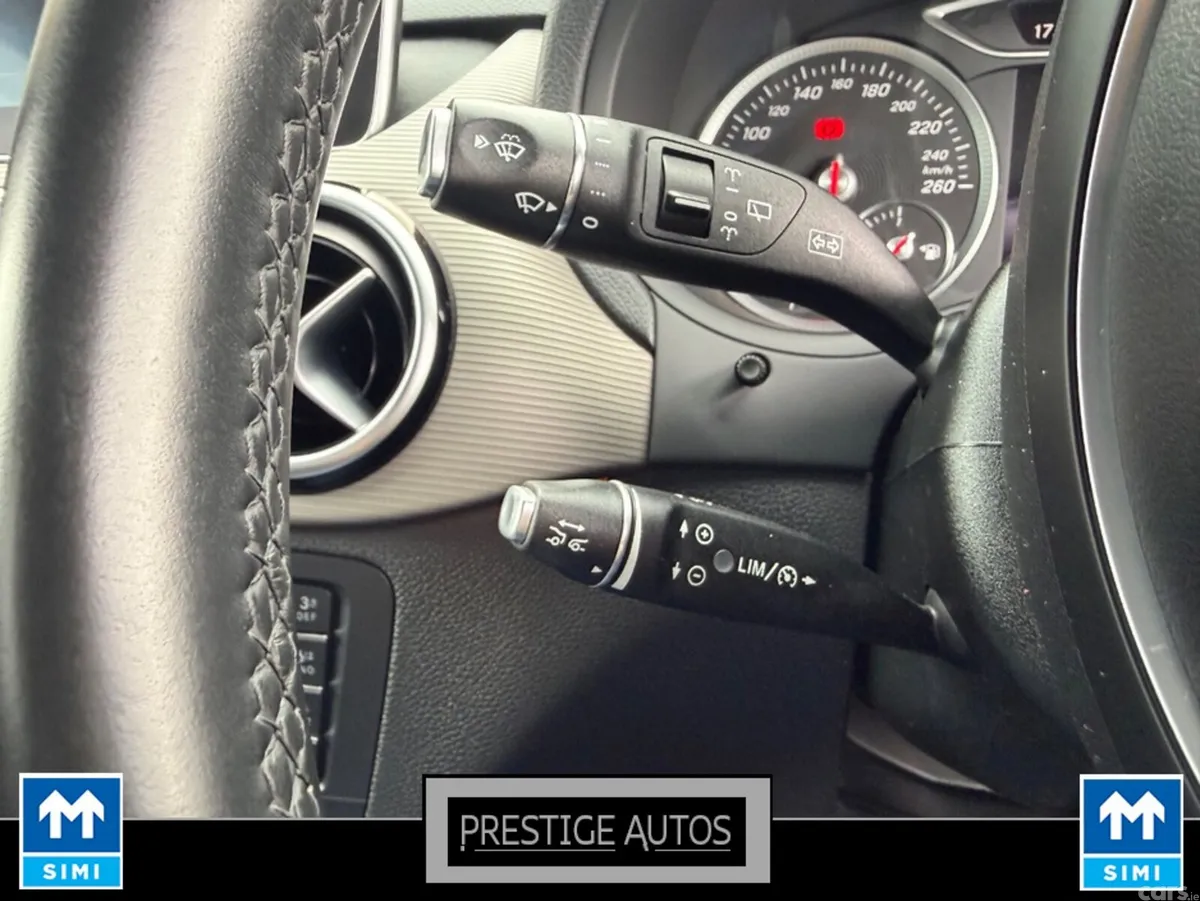 Mercedes-Benz B-Class Hatchback, Petrol, 2015, Blue